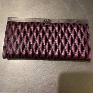 Hard case fan fold wallet